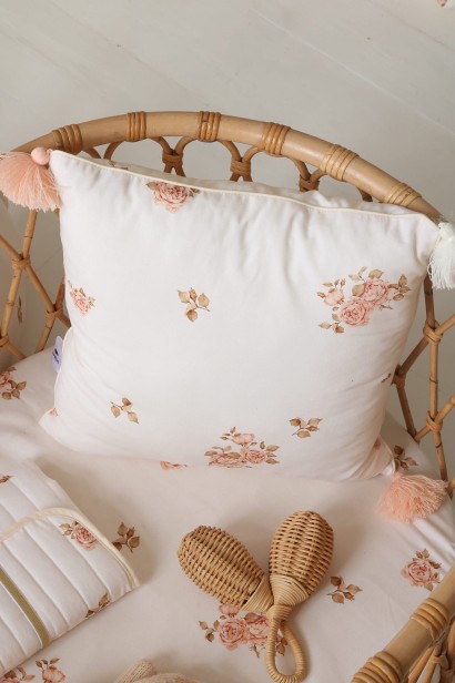 decorative pillow square rose garden samiboo.jpeg